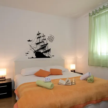 Apartments With Wifi Split - 11761 Split